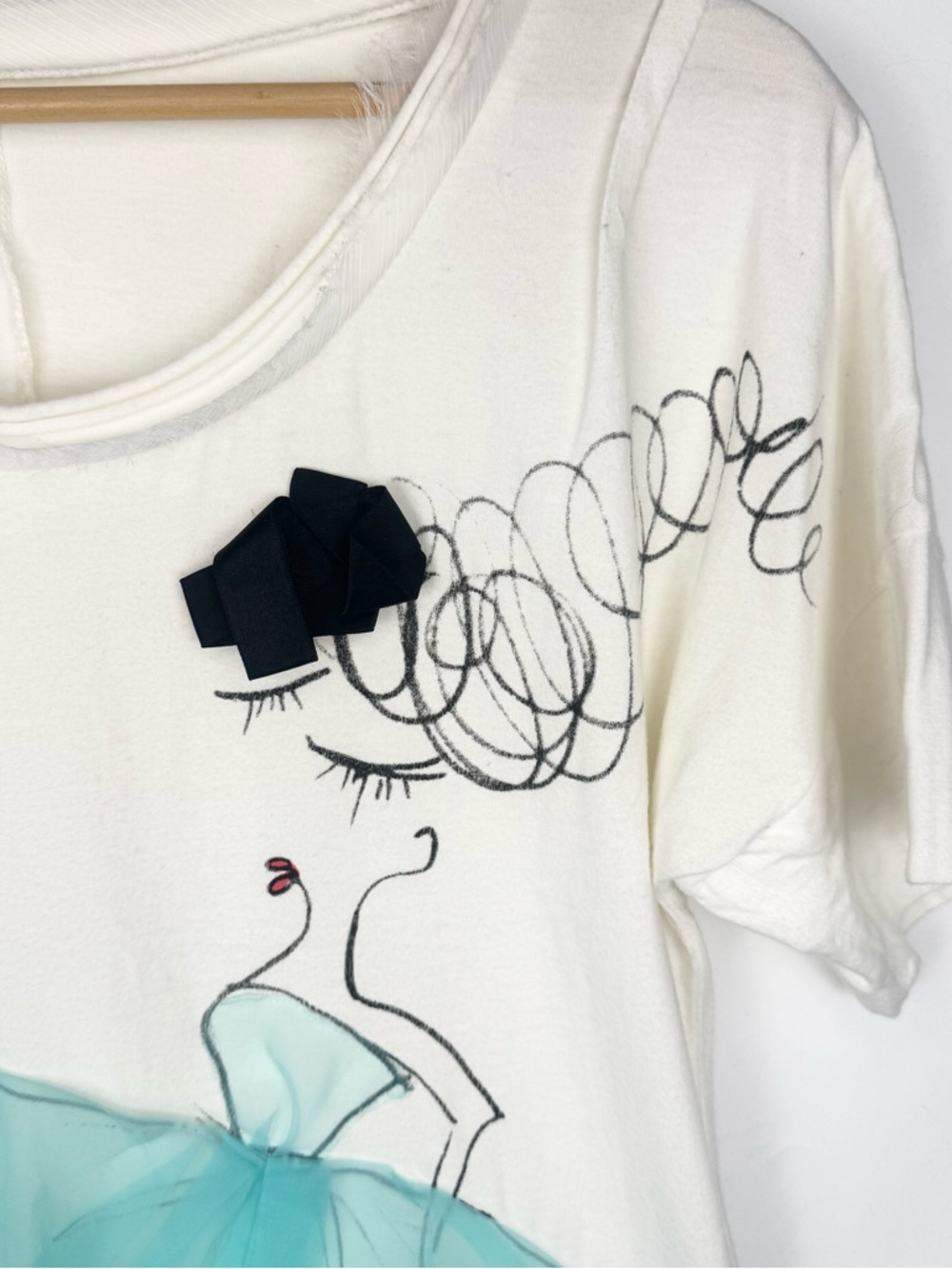 Boutique White Graphic Tee Shirt Dress w/ Aqua Tulle Skirt Detail Bow Accent - Picture 2 of 8